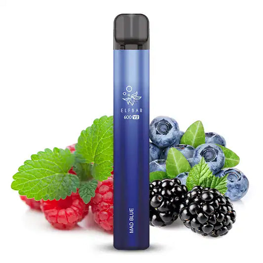 Bild mit Elfbar Mad V2 Blue im Hintergrund sind Blauebeeren mit Wildbeeren.