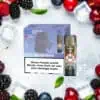RandM Tornado Pods Mix Berries mit 20 mg/ml Nikotin – lila Verpackung mit Gorilla im Anzug, daneben ein Pod mit Totenkopf-Warnsymbol, umgeben von Brombeeren, Heidelbeeren, Himbeeren und Eiswürfeln